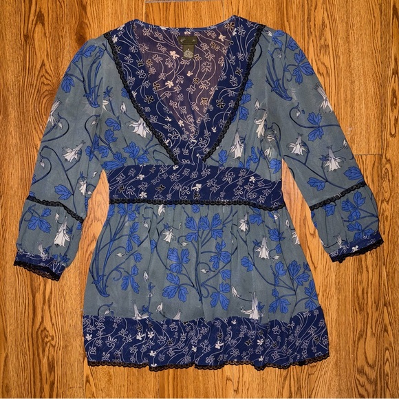 Anthropologie Fei Silk Floral Blouse ASO Lorelai in Gilmoure Girls Size 4 - Picture 10 of 10